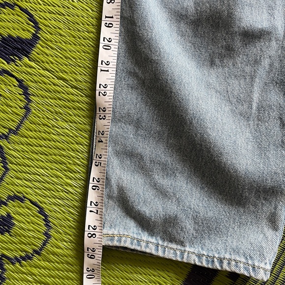 Levi's Premium Dad Jeans Size 28 Slouchy Slightly Oversized '90s-inspired - Picture 12 of 12